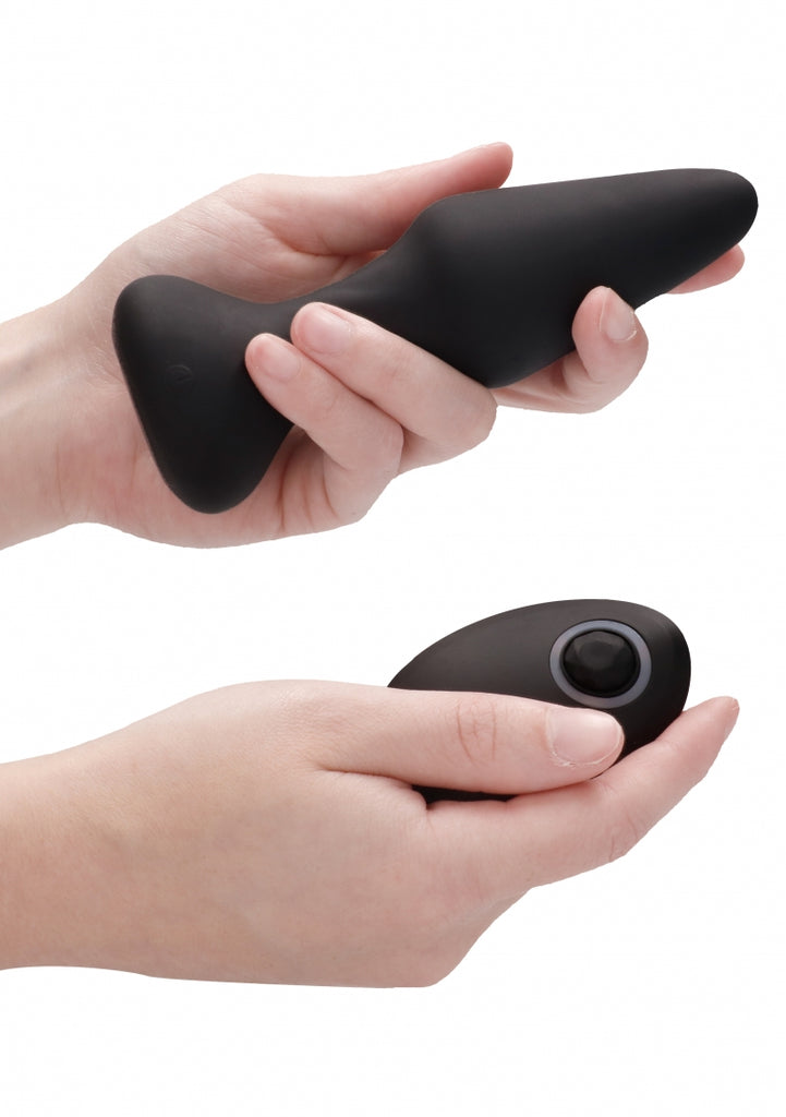 No. 81 - Rechargeable Remote Controlled Butt Plug - Black